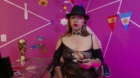 CAROL online show from July 2026 10:33:01 AM