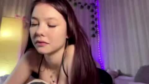 Emma online show from June 2026 12:26:01 AM