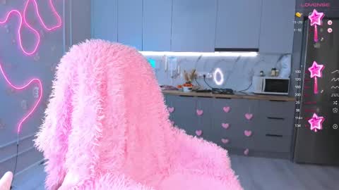 Yummi online show from February 2025 08:03:01 PM