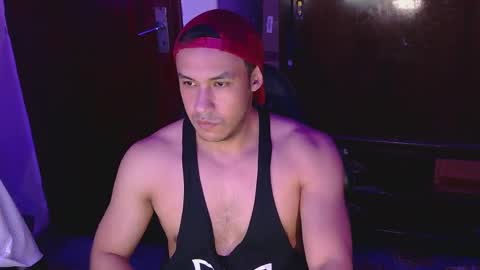 Snapshot of casas_oom chatting on February 2025 07:06:01 AM online show from February 2025 07:06:01 AM