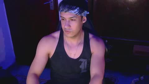 Snapshot of casas_oom chatting on March 2025 07:49:02 AM online show from March 2025 07:49:02 AM