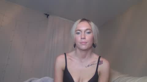 Snapshot of caseygirl6879 chatting on October 2025 10:07:01 PM Casey Lakes online show from October 2025 10:07:01 PM