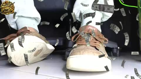 cash_master777 online show from May 2026 06:42:01 AM