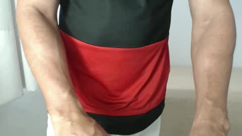 Snapshot of cashmastermuscle77 chatting on April 2026 01:41:02 PM cashmastermuscle77 online show from April 2026 01:41:02 PM