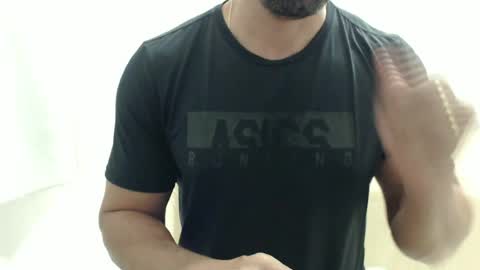 Snapshot of cashmastermuscle77 chatting on May 2026 10:11:02 AM cashmastermuscle77 online show from May 2026 10:11:02 AM