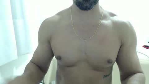 Snapshot of cashmastermuscle77 chatting on May 2026 01:12:01 AM cashmastermuscle77 online show from May 2026 01:12:01 AM