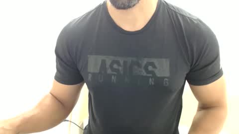 cashmastermuscle77 online show from May 2026 12:56:01 PM