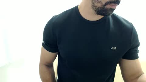 cashmastermuscle77 online show from June 2026 07:07:01 PM
