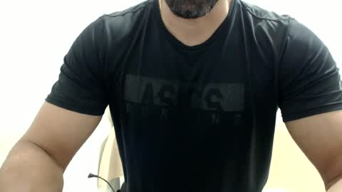 cashmastermuscle77 online show from July 2026 11:34:02 PM