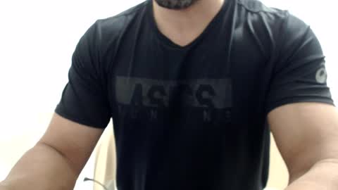cashmastermuscle77 online show from July 2026 10:51:01 AM