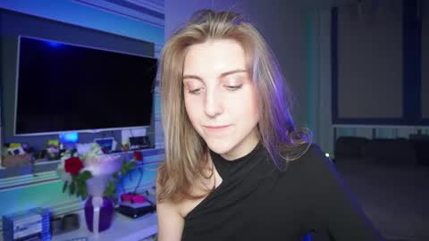 Snapshot of cassiablade1 chatting on September 2025 06:52:02 PM Seductress Cassia FINDOM AND SADISM NO NUDE online show from September 2025 06:52:02 PM