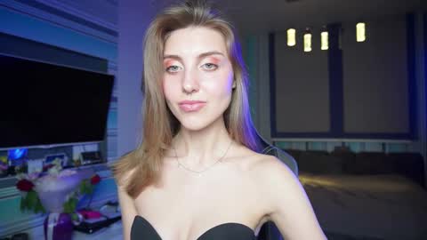 Snapshot of cassiablade1 chatting on September 2025 07:35:01 PM Seductress Cassia FINDOM AND SADISM NO NUDE online show from September 2025 07:35:01 PM