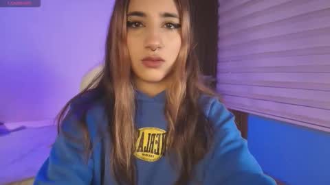 Snapshot of cassidy_evans chatting on November 2025 11:32:01 AM cassidy_evans online show from November 2025 11:32:01 AM