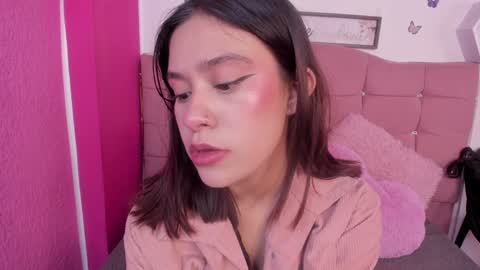 Snapshot of cassie_jones1 chatting on January 2025 03:07:02 AM Cassie Jones online show from January 2025 03:07:02 AM