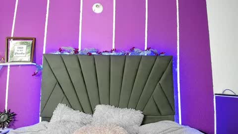 Snapshot of cassie_jones1 chatting on January 2025 07:04:02 AM Cassie Jones online show from January 2025 07:04:02 AM