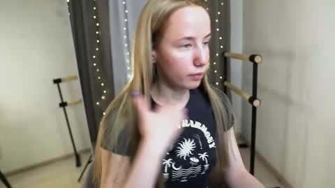 Snapshot of cassie_kelman chatting on December 2025 08:38:02 PM Cassie online show from December 2025 08:38:02 PM