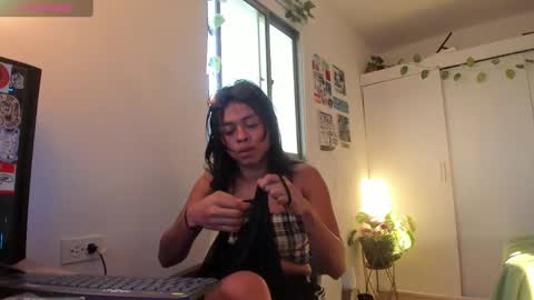 Snapshot of cassiecol chatting on December 2024 10:07:02 PM cASSie online show from December 2024 10:07:02 PM