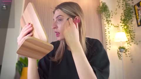 Im Cassie3 online show from February 2026 08:01:02 AM