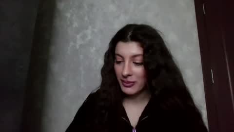 Im Mila online show from May 2026 12:35:02 PM