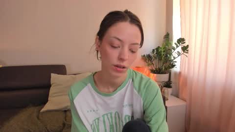 Snapshot of cassisland chatting on October 2025 11:07:01 AM cassandra online show from October 2025 11:07:01 AM