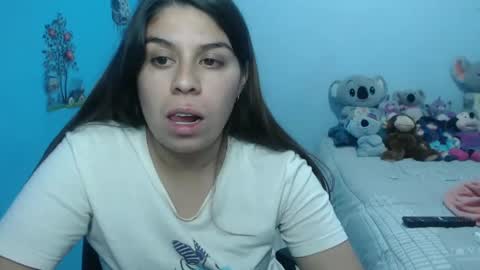 Snapshot of cata_09 chatting on March 2025 01:03:02 AM cata online show from March 2025 01:03:02 AM