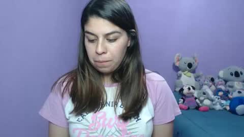 Snapshot of cata_09 chatting on December 2025 01:33:02 AM cata online show from December 2025 01:33:02 AM