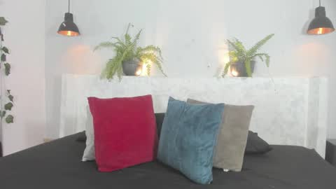 cata_gil1 online show from November 2025 05:56:02 PM