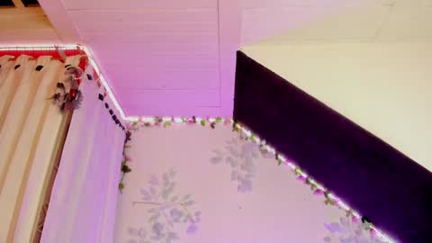 Cata green model independient online show from January 2025 12:06:01 AM