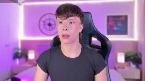 Snapshot of cata_johnss chatting on October 2025 01:01:02 PM cata_johnss online show from October 2025 01:01:02 PM