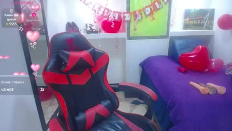 Snapshot of catalehia_milk chatting on February 2025 07:49:01 PM C A T A L E H I A online show from February 2025 07:49:01 PM