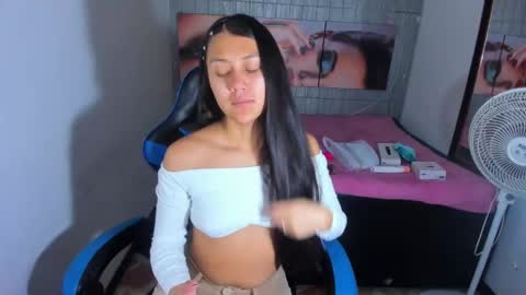 Snapshot of catalehia_milk chatting on September 2025 04:00:01 AM C A T A L E H I A online show from September 2025 04:00:01 AM