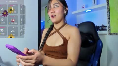 Snapshot of catalehia_milk chatting on November 2025 09:04:02 PM C A T A L E H I A online show from November 2025 09:04:02 PM