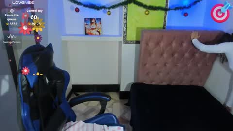 Snapshot of catalehia_milk chatting on December 2025 12:21:01 PM C A T A L E H I A online show from December 2025 12:21:01 PM