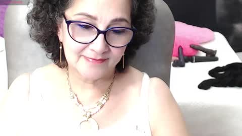 Snapshot of cataleya_mom_ chatting on March 2025 06:59:02 AM cataleya online show from March 2025 06:59:02 AM