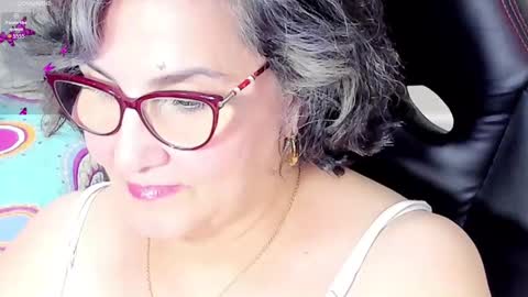 Snapshot of cataleya_mom_ chatting on September 2025 03:54:01 AM cataleya online show from September 2025 03:54:01 AM