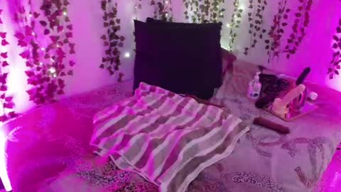 Cataleyaloquita online show from June 2026 03:35:02 PM