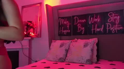 Snapshot of cataleyastarr chatting on June 2026 04:38:02 AM Cate online show from June 2026 04:38:02 AM