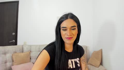 celiscatalina instagram online show from December 2024 04:33:01 AM