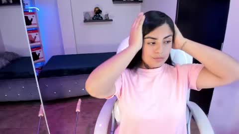 Catalina online show from February 2025 07:49:01 PM