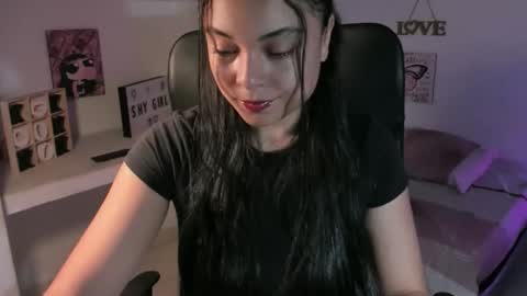 Snapshot of catalinagarciaa chatting on December 2025 09:20:01 PM Catalina Garcia online show from December 2025 09:20:01 PM