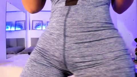 Snapshot of catalinamuss_ chatting on January 2025 02:15:02 PM Catalina online show from January 2025 02:15:02 PM