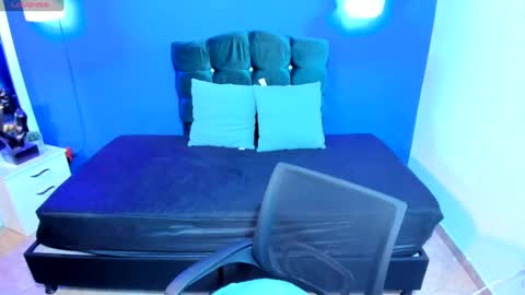  Mia   online show from December 2024 03:09:01 AM