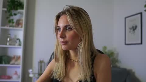 Snapshot of catecrago_ chatting on February 2025 05:05:02 PM catecrago online show from February 2025 05:05:02 PM