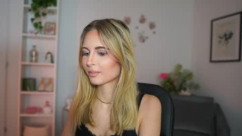 Snapshot of catecrago_ chatting on February 2025 02:10:02 PM catecrago online show from February 2025 02:10:02 PM