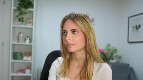 Snapshot of catecrago_ chatting on March 2025 05:34:02 PM catecrago online show from March 2025 05:34:02 PM