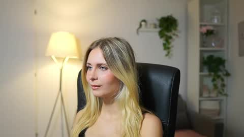 Snapshot of catecrago_ chatting on September 2025 07:52:02 AM catecrago online show from September 2025 07:52:02 AM