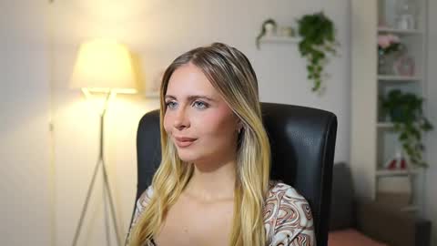 Snapshot of catecrago_ chatting on September 2025 08:28:01 AM catecrago online show from September 2025 08:28:01 AM