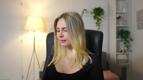 Snapshot of catecrago_ chatting on November 2025 09:20:02 AM catecrago online show from November 2025 09:20:02 AM