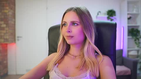 catecrago  online show from February 2026 02:01:02 PM