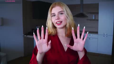 Snapshot of catharinehaeckel chatting on October 2025 04:42:01 AM Katrin online show from October 2025 04:42:01 AM